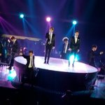 [EXO] 가온 2층 중앙쪽에서 <b>폰카로</b> 찍었음