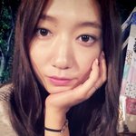 [댓글부탁] 두 여자 얼굴 중 뭐가 더 끌려요?