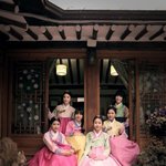 소녀티 팍팍 나는 한복입은 여자친구 