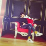 셀카로 화보<b>놀이</b> 하는 <b>아이돌</b>