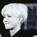 [EXO] 아까 치마짧냐던 앤데