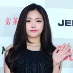 <b>손나은</b>v아이린