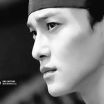 [EXO] 야 미친 나 사랑니 나는데