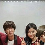 [EXO] 헐시발 게임하려고 홈<b>버튼</b>눌렀는데
