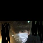 [EXO] 얘 준면이 닮은듯?