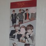 [EXO] 포스터 붙일때 <b>포스트잇</b>붙이면됨