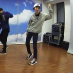 [EXO] 준면이 팔로 걸어다니잖아;