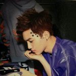 [EXO] 난 지방수니라 금콘 <b>조퇴</b>안하면 망하는데ㅋㅋㅋ
