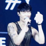 [EXO] 콘에서 <b>새</b> 앨범 수록<b>곡</b>이랑 새로운 무대 미췬  ㅠㅠㅠ