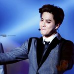 [EXO] 야 나 오늘 친구한테 빗 빌리려고