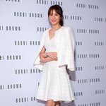 아무리 줌을 당겨보아도... 빈틈이 보이지 않는...<b>수현</b> 피부...