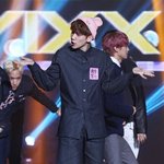 끼부리는 빅스 혁ㅋㅋ