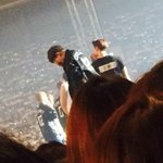 [EXO] <b>찬열</b>이 뒤돌아서 운다
