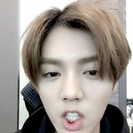 [EXO] <b>역변</b>한루둘기 웨이보 업뎃 딱 콘서트 하는시간에