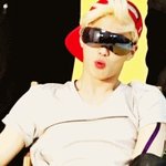 [EXO] 콘서트<b>때</b> 사진 찍어서 <b>퇴장</b>당한사람 있어?