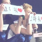 [EXO] 시발지금존나우는애있냐ㅠㅠㅠㅠ