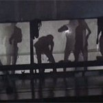 [EXO] 와 나도 얘들 옷갈아입는거