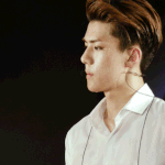 [EXO] 13콘 6시도착이면 야광봉재고있냐ㅜㅠㅠ