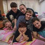 [조언부탁] 학교에서 혼자 안 다니려고 <b>발악</b>하는 느낌