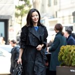 올블랙입은 전지현 최근