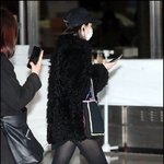 한국 오자마자 <b>yg</b>매니저들과 이동한 미즈하라 키코