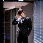 <b>부비</b>적 눈 비비는 아이돌모습