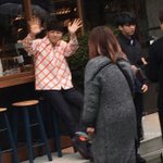[인피니트] 아까 <b>명수</b>랑 우현이 오사카사진 확대된거