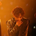 [EXO] 신곡이 머리에 맴돌아서 일상생활이안돼