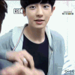 [EXO] 야 니네 이제 컴백한다고 난리만치지<b>말고</b>