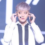 [EXO] 니네 학교에 잘생긴 <b>여자</b>애 있음?
