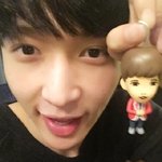 [EXO] 이씽이 겸<b>댕이</b>