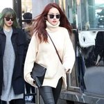<b>한손</b>으로도 잡히는 허가윤 발목! 진정한 각선미 종결자