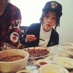 [원펀치] 얼굴에 짜장 묻히고 짜장면 먹는 아이... 돌