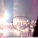 [EXO] 솔직히 이<b>정도</b> 붙어 있는거
