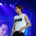 [EXO] 종인이 약속부를<b>때</b> 계속<b>d</b>에서있었음