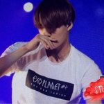 [카이] 종인이의 <b>나시</b>인듯 <b>나시</b>아닌 <b>나시</b>같은 티