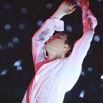 [EXO] 종인이 <b>셔츠</b>사이로보이는 복근ㅜㅜ
