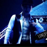 [EXO] 난 김민석 복근보니까 짠하던데 