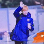 [EXO] 안녕 오빠 나는 <b>반쯤</b> 죽어있는데