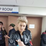 [EXO] 이거 <b>위에</b> 항공점퍼? 어디꺼야?