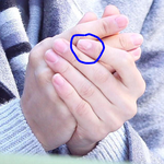 [EXO] 종인이 <b>검지</b>손톱이 반쪽인 이유