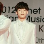 [EXO] 오늘 떼창도왜이러냐 흐지부지...