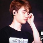 [EXO] 이거 개귀엽네ㅋㅋㅋㄱ 얼굴에뭐붙은거같은 느낌