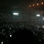 [EXO] <b>콘</b>때불다꺼지고야광봉만켜있는거