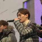 [EXO] 팬사진찍는타오좀보셈