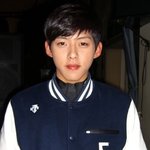 [반함] 짝남이 교복에 야구<b>잠바</b> 입었는데