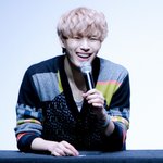 <b>상큼</b> 터지는 男아이돌의 미소