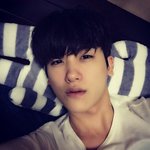 설레는 아이돌 <b>침대셀카</b> 모음