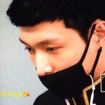 [EXO] 씽이 출국이야 <b>입국</b>이야?