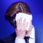 [EXO] 수호 <b>손</b> 진짜 못생겼다